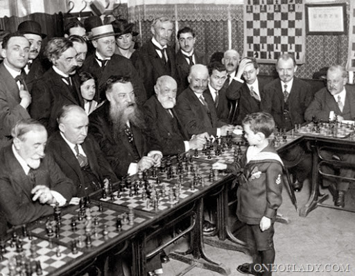 samuel-reshevsky-chess_thumb[10]