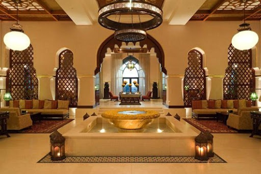 555167_403500833077182_1029241590_n