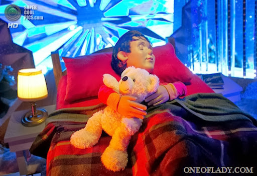 Fashion Holiday Windows